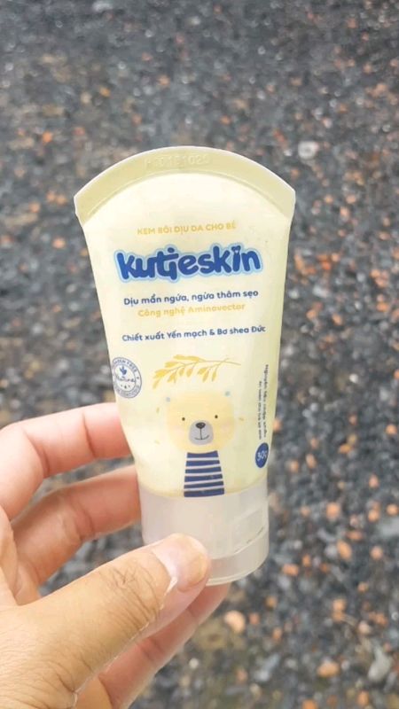 Kem bôi dịu da Kutieskin #LuotVuiMuaLien #ShopeeCreator #ShopeeVideo #KOLUyTin #VideohangTieuDung