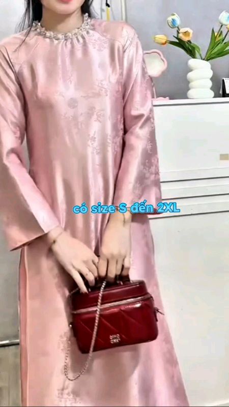 Áo dài cách tân dáng suông #aodai #aodaicachtan #LuotVuiMuaLien #ShopeeCreator #shopeevideo #VideohangThoiTrang