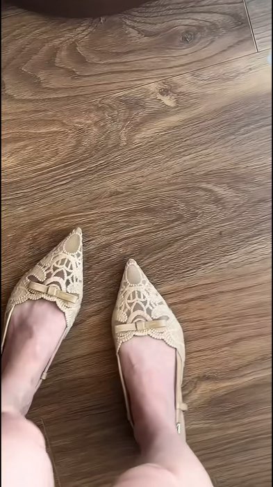Sandanl mũi nhọn ren họa tiết xinh#shopee #shopeevideo #luotvuimuahang #giaynu