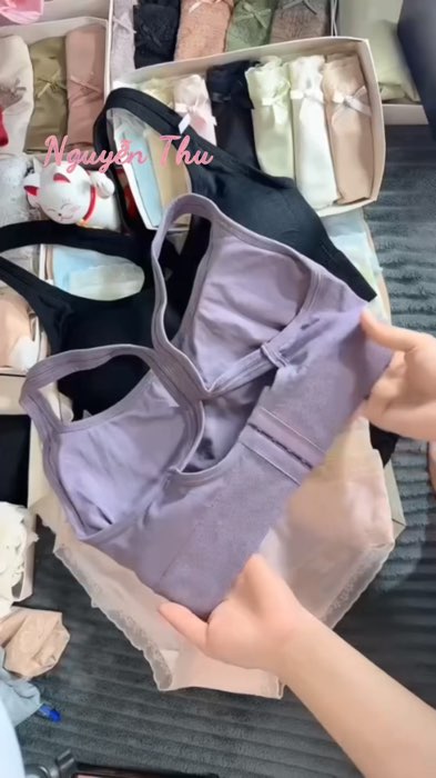 #Shopeevideo #Videohangtieudung #Videohanggiadung #luotvuimuasam #Shopeecreator #Thinhhanh #xh #Shopeestyle #shopeethinhhanh