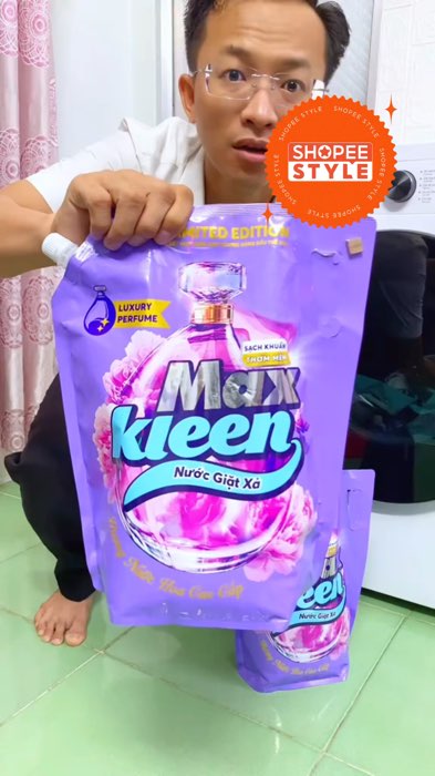 Nước giặt maxkleen hương nước hoa #nuocgiat #nuocgiatxa #MaxKleen #ShopeeVideo #KOLUyTin #HangMoiVe #LuotVuiMuaLien