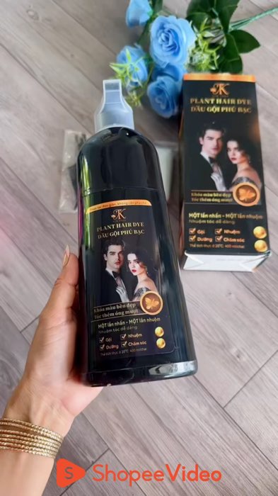 ￼TẶNG KÈM LƯỢC Dầu gội phủ bạc KIM THẢO chính hãng Nhuộm tóc đen và nâu, Lên màu tự nhiên, an toàn #LuotVuiMuaLien #ShopeeCreator #HangMoiVe