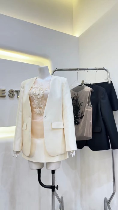 𝐌𝐌𝐔𝐒𝐄 𝐒𝐓𝐎𝐑𝐄 - New Collection 💓 #LuotVuiMuaLien #ShopeeVideo #VideohangThoiTrang #ShopeeStyle #mmusestore #HangMoiVe #xuhuong #damtiec