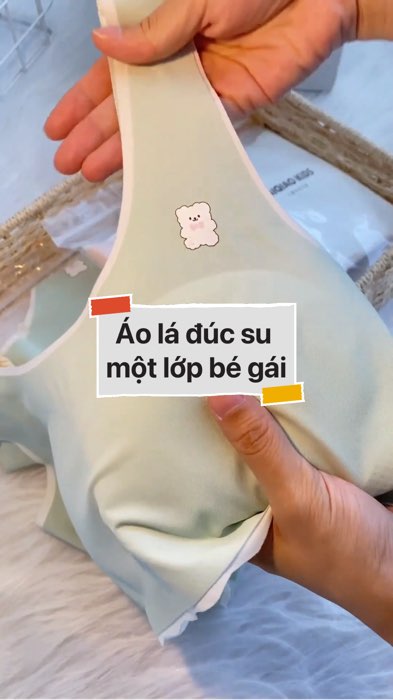 ￼Áo lá đúc su một lớp bé gái #VideohangThoiTrang#shopeestyle#ShopeeVideo#ShopeeCreator#LuotVuiMuaLien#KOLUyTin #diumi154