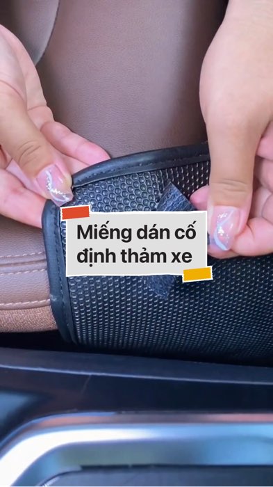 Miếng dán cố định thảm xe #VideohangDoiSong#ShopeeVideo#ShopeeCreator #LuotVuiMuaLien#KOLUyTin#Videomuasam #SandealcungKOL #diumi243