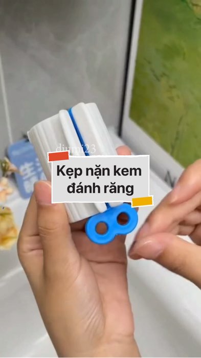 ￼Kẹp nặn kem đánh răng #VideohangDoiSong#ShopeeVideo#ShopeeCreator #LuotVuiMuaLien#KOLUyTin#Videomuasam #SandealcungKOL #diumi892