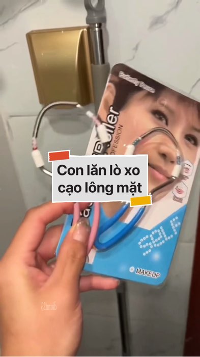 Con lăn lò xo cạo lông mặt #VideohangLamDep#shopeestyle#ShopeeVideo#ShopeeCreator #LuotVuiMuaLien#KOLUyTin#Videomuasam #SandealcungKOL #diumi893