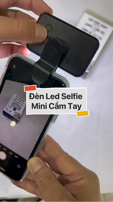 ￼Đèn Led Selfie Mini Cầm Tay #VideohangDienTu#shopeestyle#ShopeeVideo#ShopeeCreator #LuotVuiMuaLien#KOLUyTin#Videomuasam #SandealcungKOL #diumi695