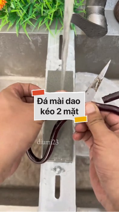 Đá mài dao kéo #VideohangDoiSong#ShopeeVideo#ShopeeCreator #LuotVuiMuaLien#KOLUyTin#Videomuasam #SandealcungKOL #diumi707