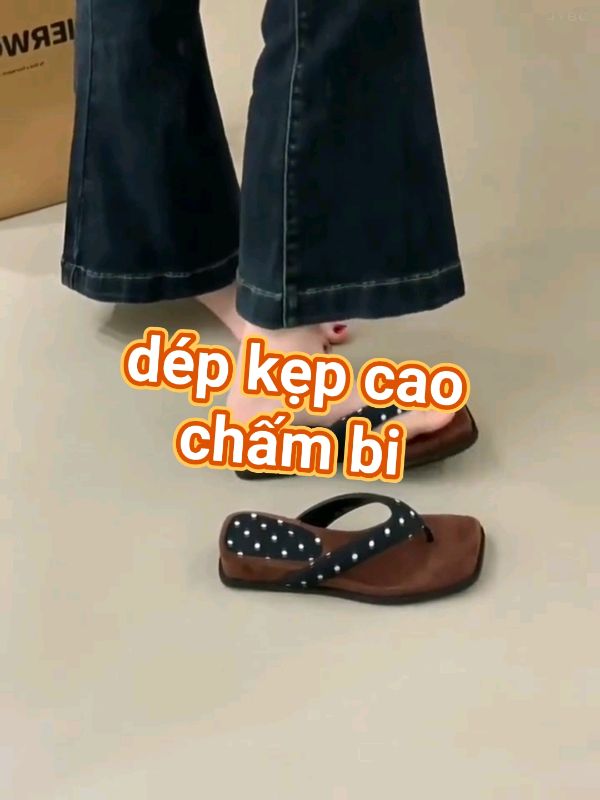 dép kẹp cao chấm bi #KOLUyTin #LuotVuiMuaLien #VideohangThoiTrang #ShopeeCreator #ShopeeVideo