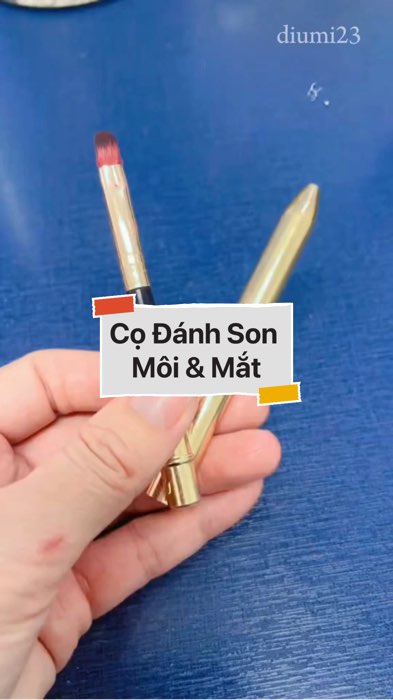 ￼Cọ Đánh Son Môi & Mắt #VideohangLamDep#shopeestyle#ShopeeVideo#ShopeeCreator #LuotVuiMuaLien#KOLUyTin#Videomuasam #SandealcungKOL #diumi7