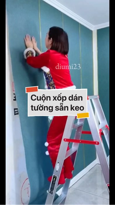 Cuộn xốp dán tường sẵn keo #VideohangNhaCua#shopeestyle#ShopeeVideo#ShopeeCreator #LuotVuiMuaLien#KOLUyTin#Videomuasam #SandealcungKOL #diumi52