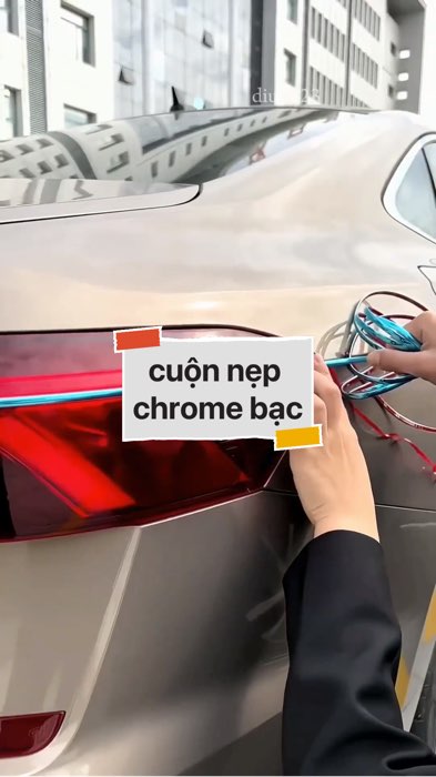 ￼cuộn nẹp chrome bạc #VideohangDoiSong#ShopeeVideo#ShopeeCreator #LuotVuiMuaLien#KOLUyTin#Videomuasam #SandealcungKOL #diumi100