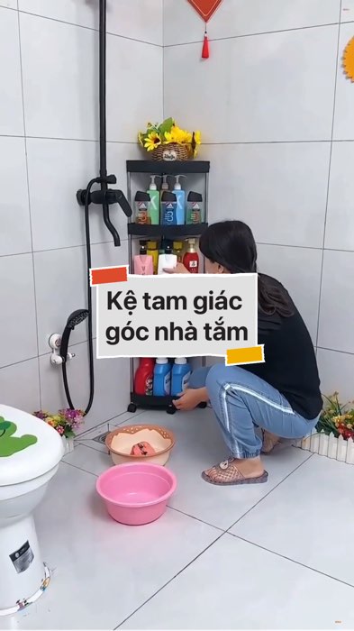 Kệ tam giác góc nhà tắm #VideoHangGiaDung#shopeestyle#ShopeeVideo#ShopeeCreator #LuotVuiMuaLien #diumi104