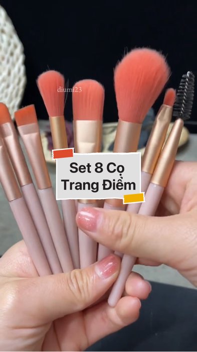 ￼Set 8 Cọ Trang Điểm #VideohangLamDep#shopeestyle#ShopeeVideo#ShopeeCreator #LuotVuiMuaLien#KOLUyTin#Videomuasam #SandealcungKOL #diumi342
