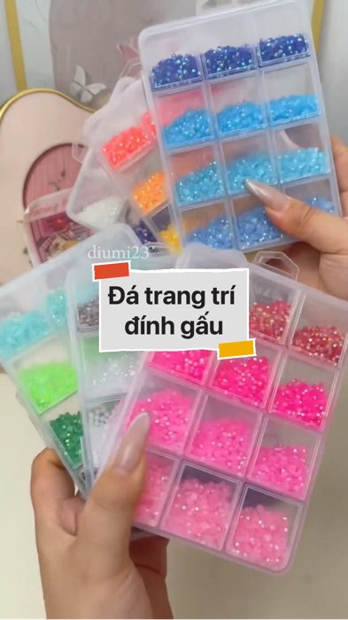 Đá trang trí đính gấu #VideohangDoiSong#ShopeeVideo#ShopeeCreator #LuotVuiMuaLien#KOLUyTin#Videomuasam #SandealcungKOL #diumi476