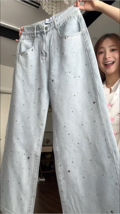 Quần jean #ShopeeLamDep #KOLUyTin #ShopeeCreator #ShopeeStyle #videomuasam #LuotVuiMuaLien #shopxuhuong #ShopeeVideo #SandealcungKOL #HangMoiVe