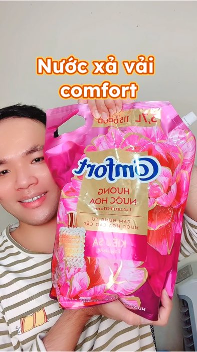 Nước xả vải Comforr hương nước hoa #ShopeeVideo #ShopeeCreator #LuotVuiMuaLien #shopthinhhanh #SandealcungKOL #KOLUyTin #comfort #nuocxa