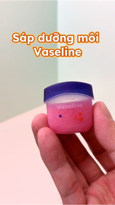 Sáp dưỡng môi Vaseline dưỡng ẩm #ShopeeVideo #ShopeeCreator #LuotVuiMuaLien #shopthinhhanh #SandealcungKOL #KOLUyTin #sapduongmoi #vaseline