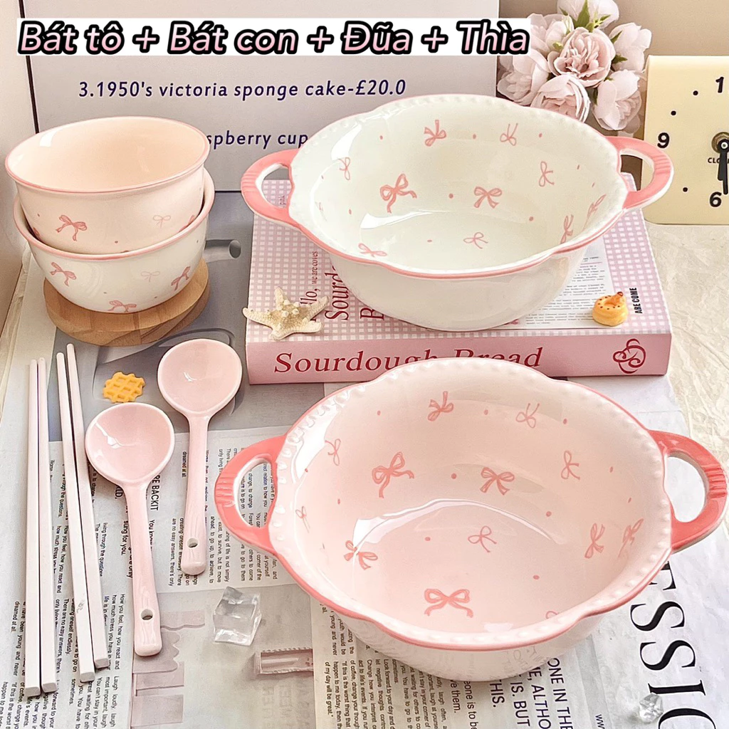 Set Bát Tô Sứ Nơ Hồng 4 Món Cao Cấp – Bộ Đồ Ăn Gốm Sứ Decor Phong Cách Hàn Quốc (Kèm Thìa Đũa)