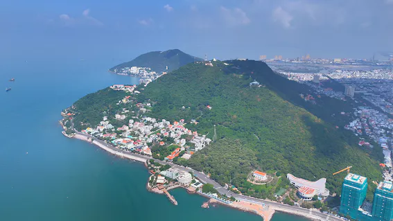 Khu du lịch Hồ Mây